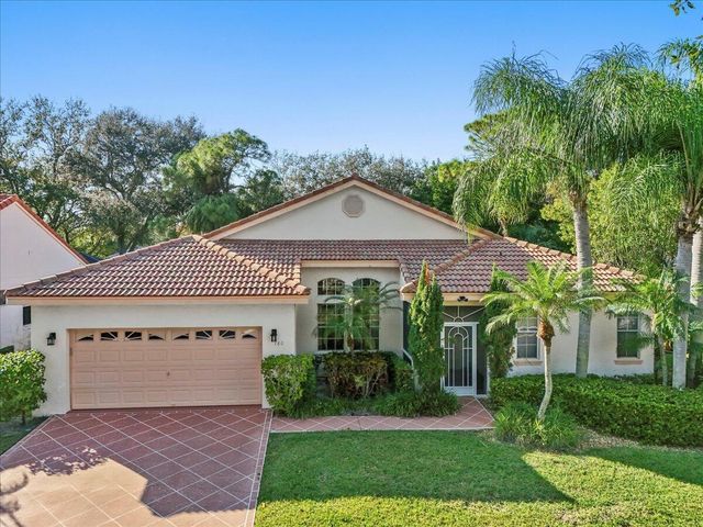 180 Egret Circle, Greenacres, FL 33413