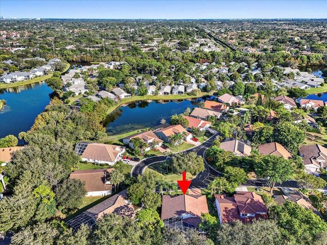 180 Egret Circle, Greenacres, FL 33413