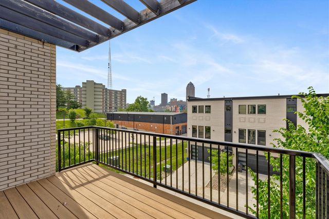1343 Keosauqua Way, Des Moines, IA 50309