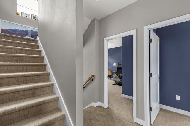 1343 Keosauqua Way, Des Moines, IA 50309