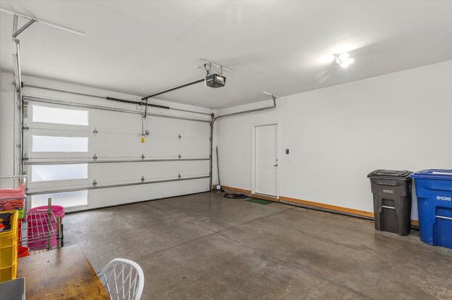 1343 Keosauqua Way, Des Moines, IA 50309