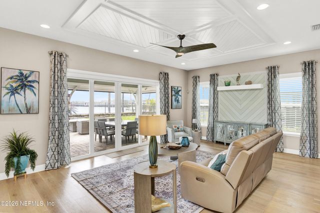 247 RUM RUNNER Way, St. Johns, FL 32259