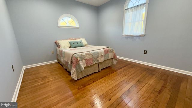 214 S ROYAL AVE, Front Royal, VA 22630