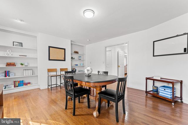 214 S ROYAL AVE, Front Royal, VA 22630
