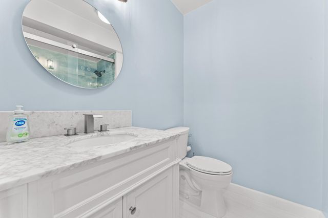 214 S ROYAL AVE, Front Royal, VA 22630