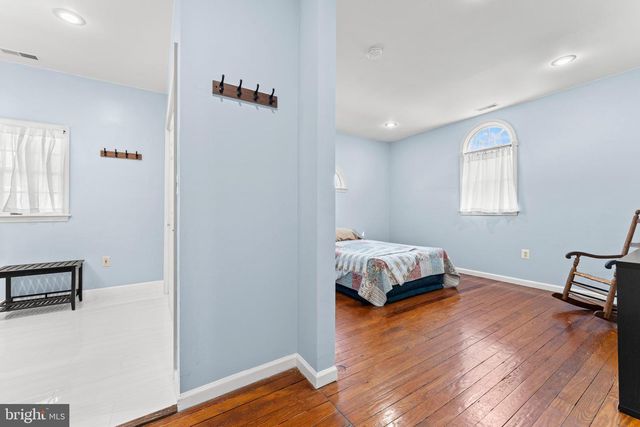 214 S ROYAL AVE, Front Royal, VA 22630