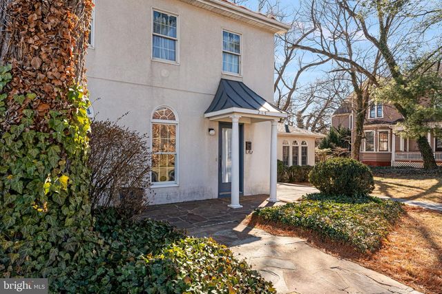 214 S ROYAL AVE, Front Royal, VA 22630