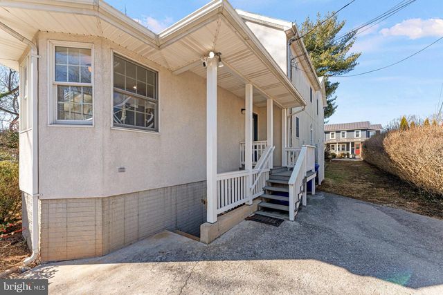 214 S ROYAL AVE, Front Royal, VA 22630