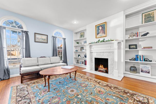 214 S ROYAL AVE, Front Royal, VA 22630