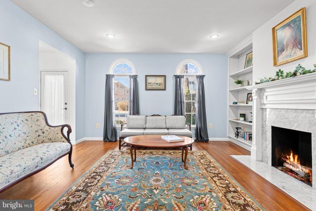 214 S ROYAL AVE, Front Royal, VA 22630