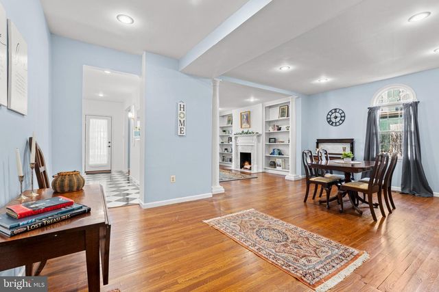 214 S ROYAL AVE, Front Royal, VA 22630