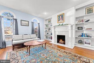 214 S ROYAL AVE, Front Royal, VA 22630