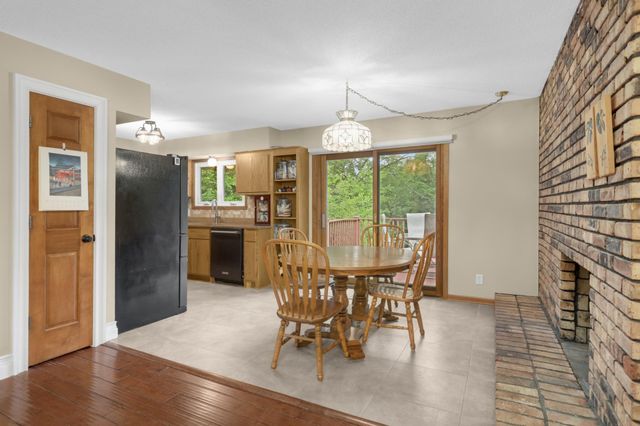 5139 Woodhill Road, Minnetonka, MN 55345