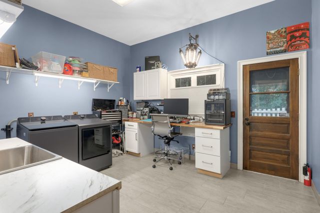 5139 Woodhill Road, Minnetonka, MN 55345