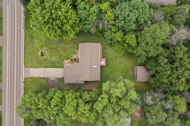 5139 Woodhill Road, Minnetonka, MN 55345