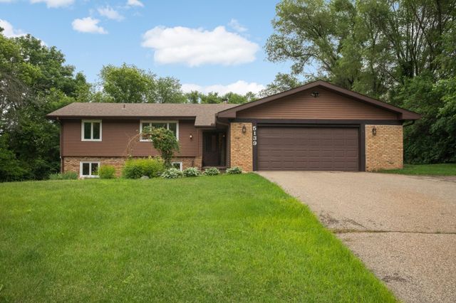 5139 Woodhill Road, Minnetonka, MN 55345