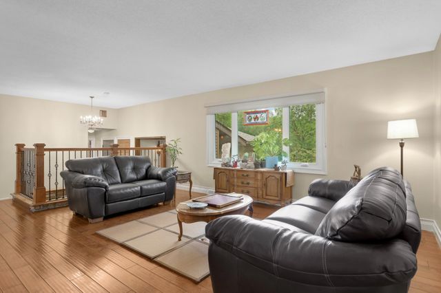 5139 Woodhill Road, Minnetonka, MN 55345