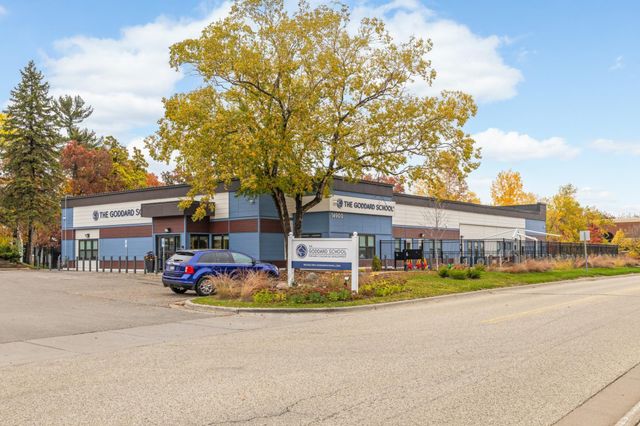 5139 Woodhill Road, Minnetonka, MN 55345