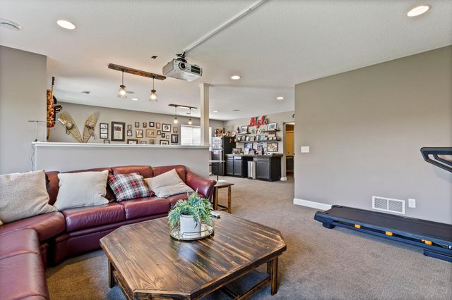 6484 Killdeer Drive, Lino Lakes, MN 55014