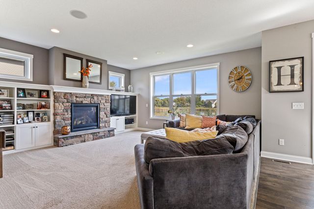 6484 Killdeer Drive, Lino Lakes, MN 55014