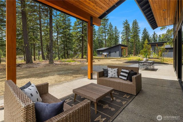 1800 Wanawish Loop, Cle Elum, WA 98922