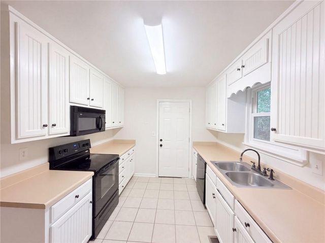 1784 Deer Court NW, Monroe, GA 30656
