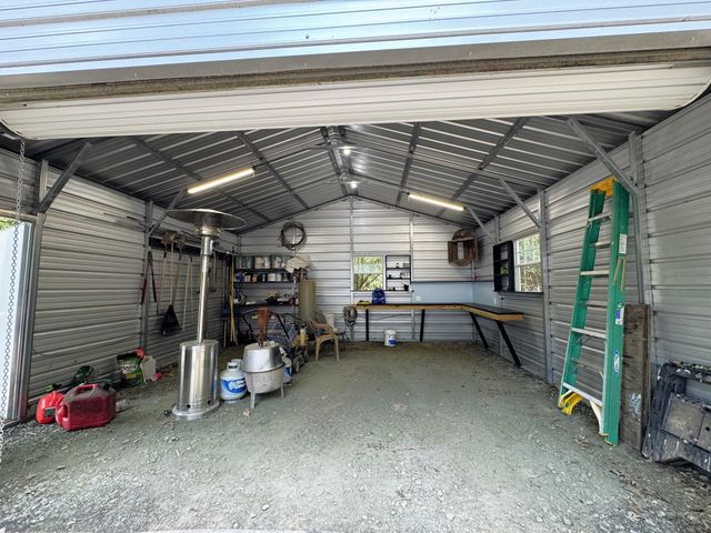 331 County Road 3240, Colmesneil, TX 75938