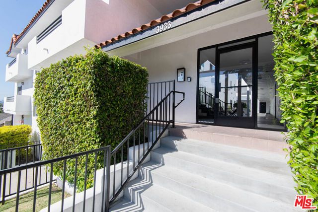 3933 Marathon Street 203B, Los Angeles, CA 90029