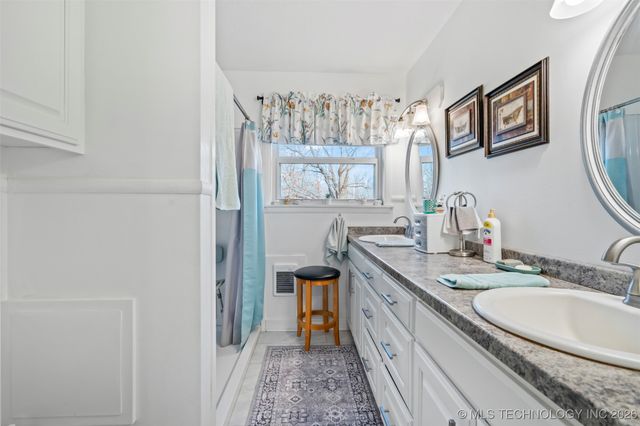 1189 E Tulsa Avenue, Kansas, OK 74347