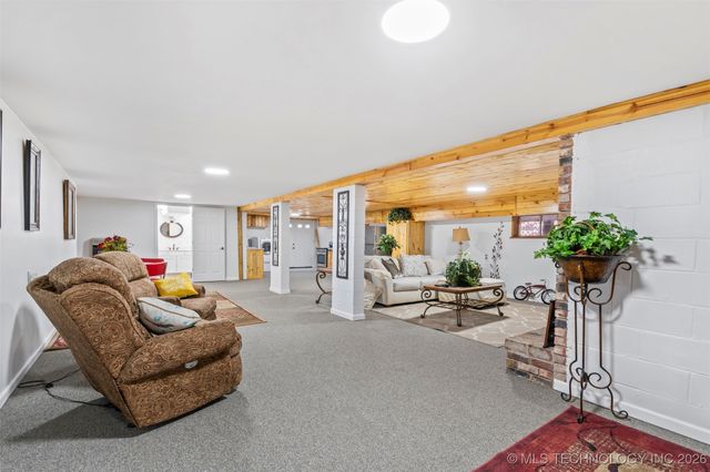 1189 E Tulsa Avenue, Kansas, OK 74347