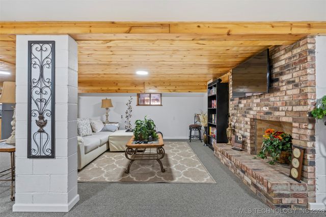 1189 E Tulsa Avenue, Kansas, OK 74347