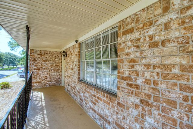 5703 Havenwoods Drive, Houston, TX 77066