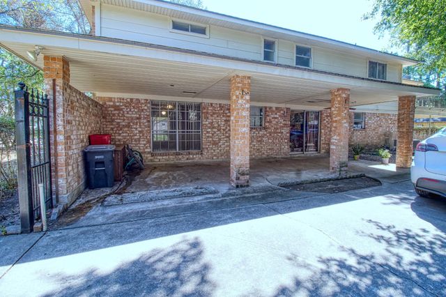 5703 Havenwoods Drive, Houston, TX 77066