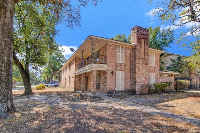 5703 Havenwoods Drive, Houston, TX 77066