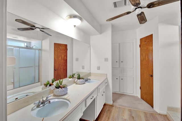 5703 Havenwoods Drive, Houston, TX 77066