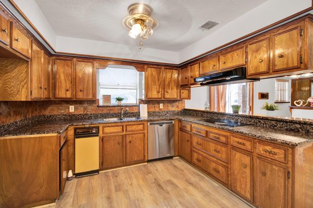 5703 Havenwoods Drive, Houston, TX 77066