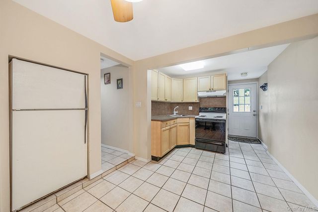 6 Smith Court, Mastic, NY 11950