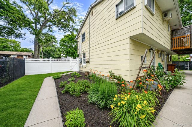 6 Smith Court, Mastic, NY 11950
