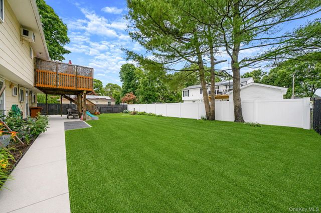 6 Smith Court, Mastic, NY 11950