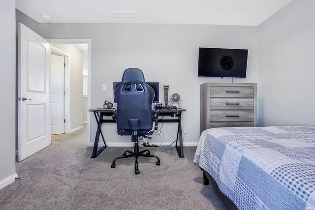 5352 Bloomsbury Court, Newburgh, IN 47630