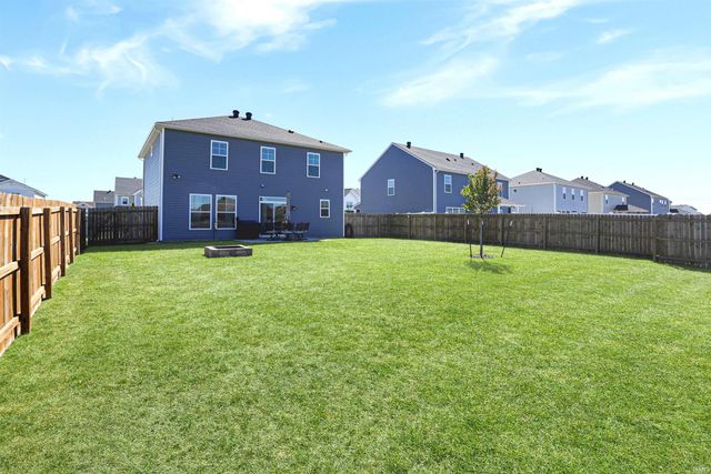 5352 Bloomsbury Court, Newburgh, IN 47630