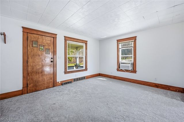 2678 Draper Avenue SE, Warren, OH 44484