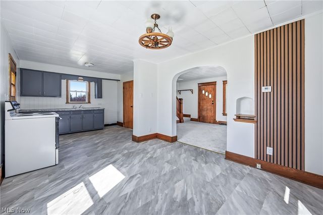 2678 Draper Avenue SE, Warren, OH 44484