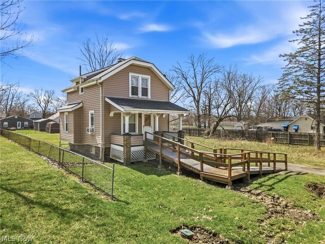 2678 Draper Avenue SE, Warren, OH 44484