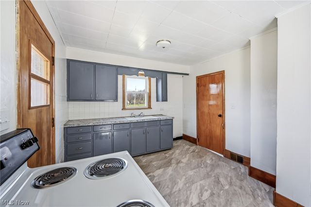 2678 Draper Avenue SE, Warren, OH 44484