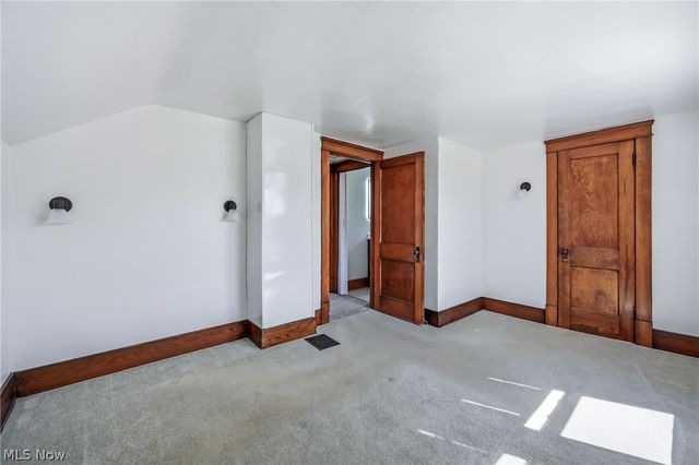 2678 Draper Avenue SE, Warren, OH 44484