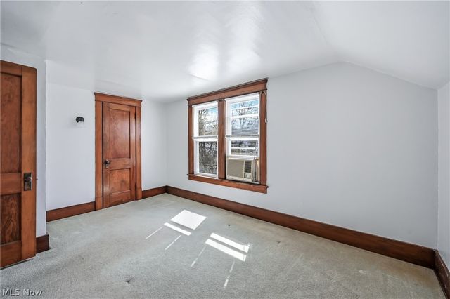 2678 Draper Avenue SE, Warren, OH 44484