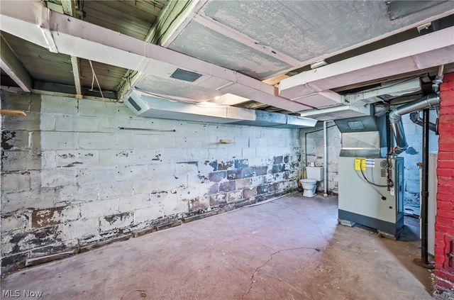 2678 Draper Avenue SE, Warren, OH 44484