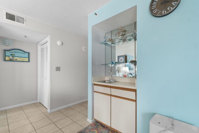 1425 S Ocean Blvd Unit 3G, North Myrtle Beach, SC 29582