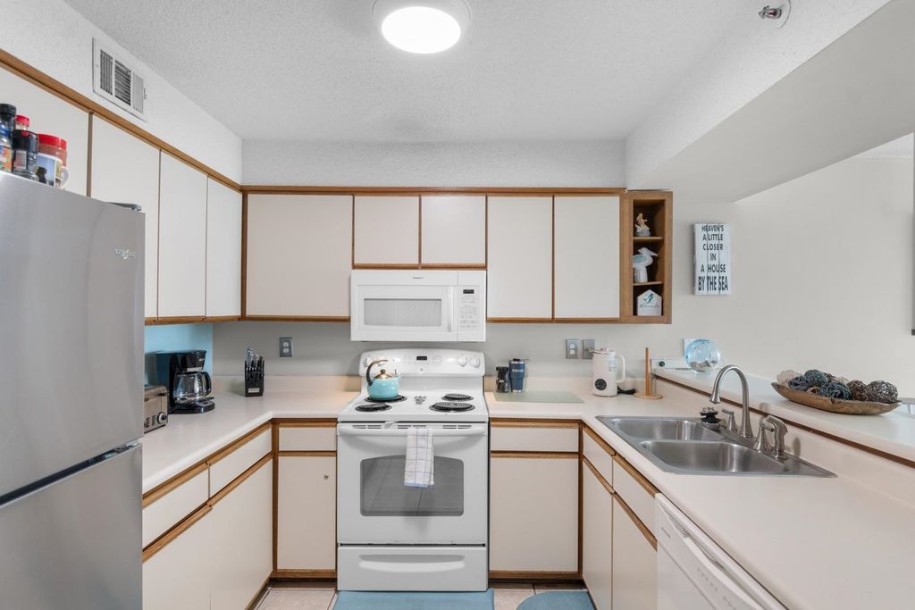 1425 S Ocean Blvd Unit 3G, North Myrtle Beach, SC 29582 — photo 4